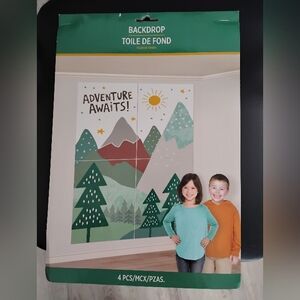 Amscan Adventure Awaits Backdrop - Green and Orange